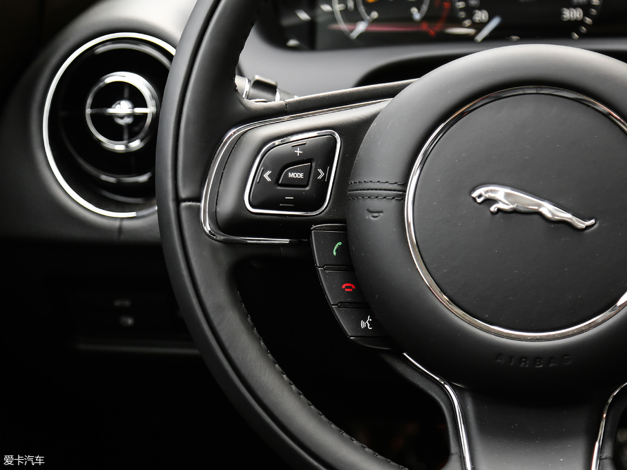 2019ݱXJ L 3.0 SC ̄հ