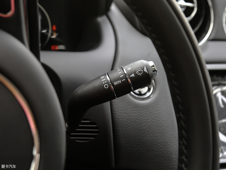 2019ݱXJ L 3.0 SC ̄հ