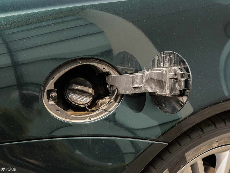 2019ݱXJ L 3.0 SC (q)̄(w)