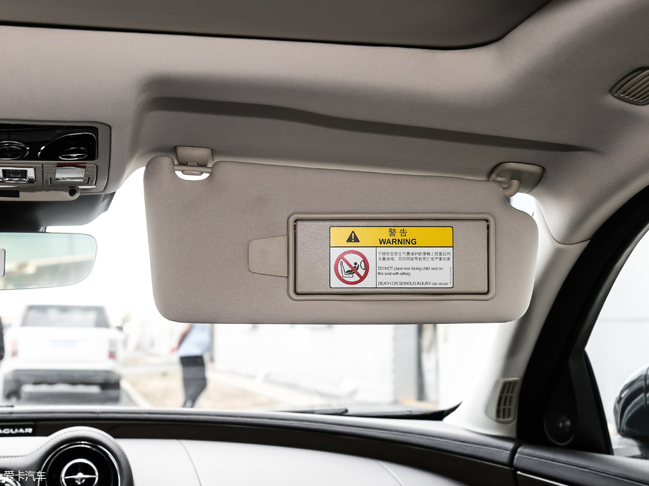 2019ݱXJ L 3.0 SC (q)̄(w)