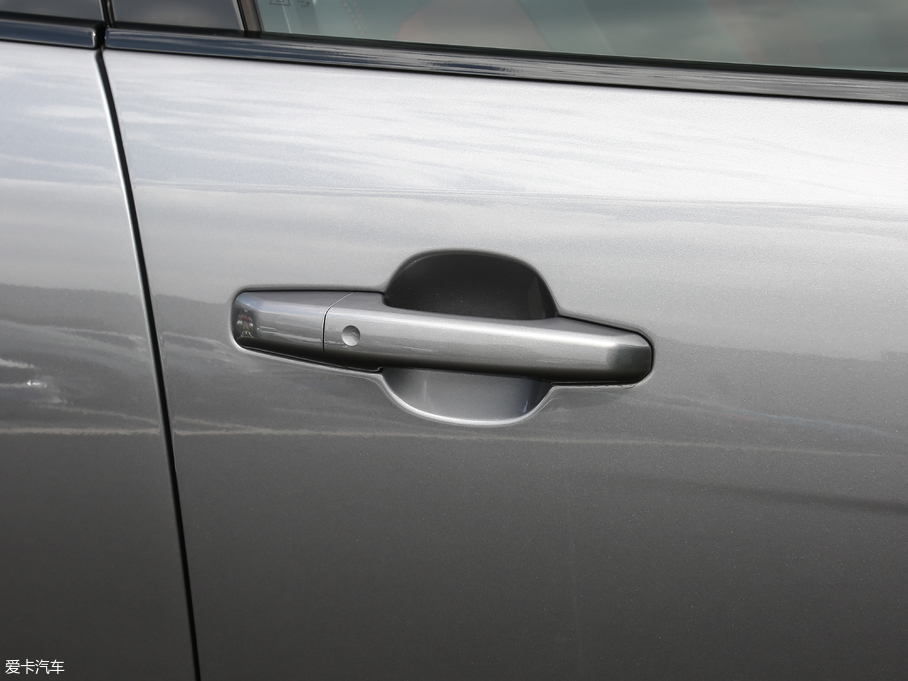 2020ݱF-PACE 2.0T ِ