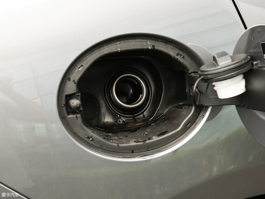 2020ݱF-PACE 2.0T ِ