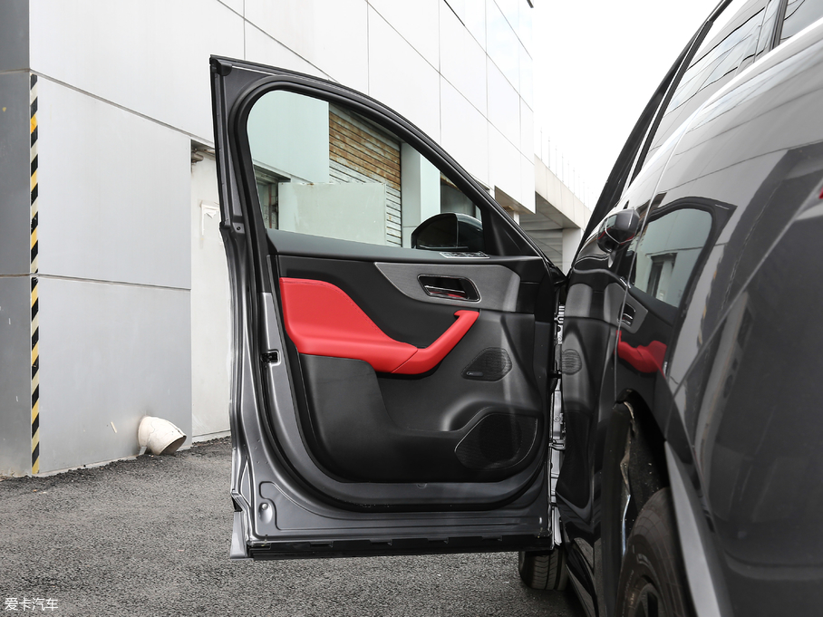 2020ݱF-PACE 2.0T ِ