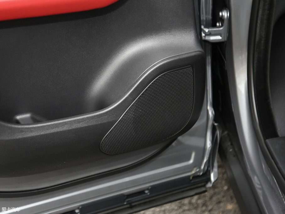 2020ݱF-PACE 2.0T ِ