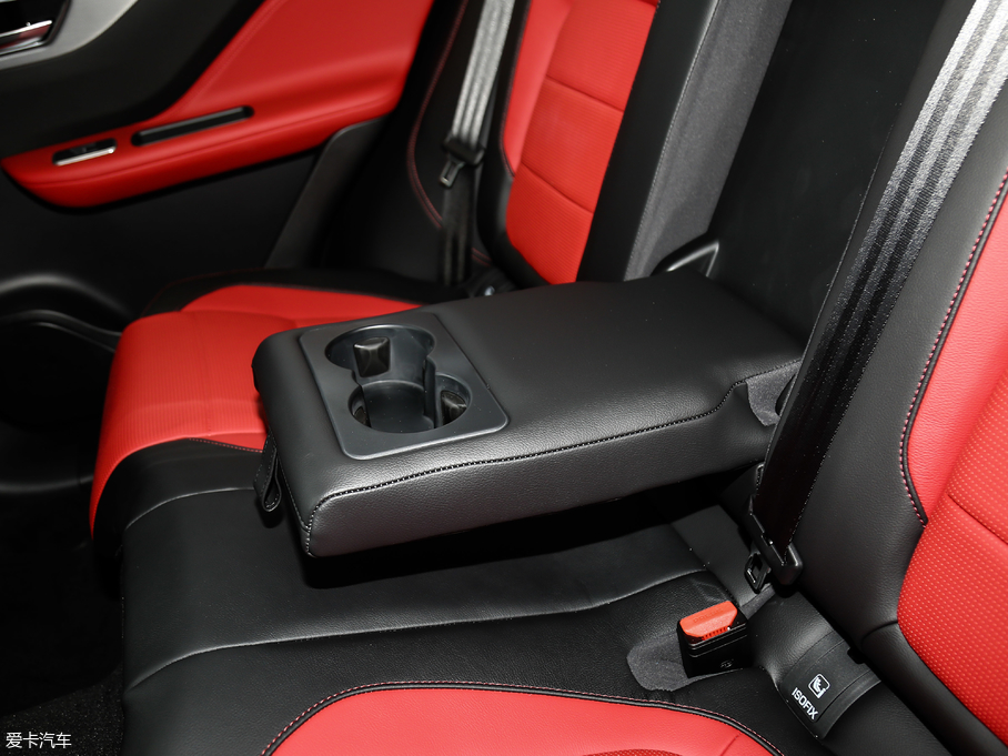 2020ݱF-PACE 2.0T ِ