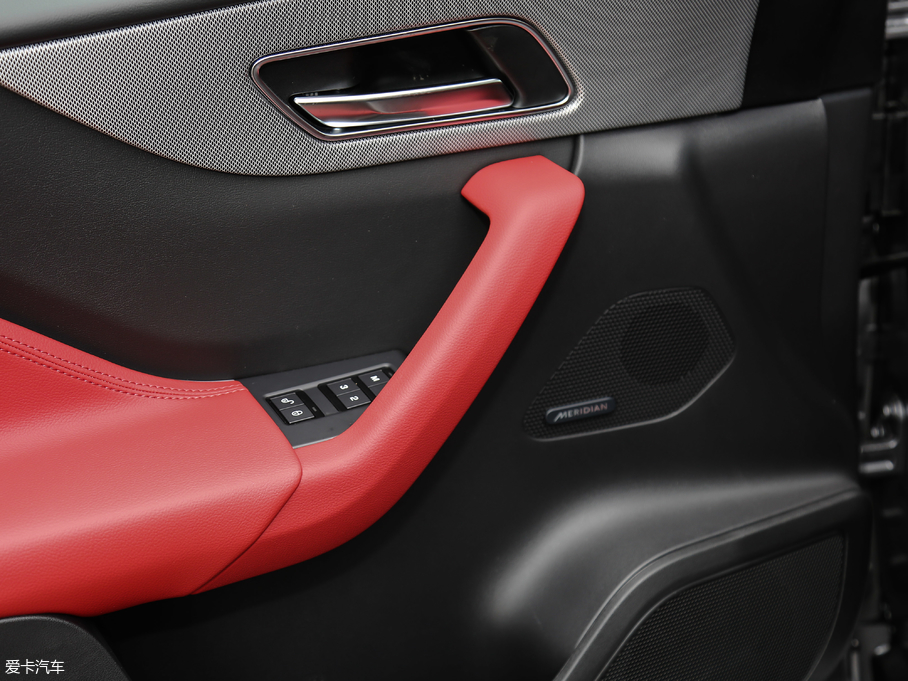 2020ݱF-PACE 2.0T ِ