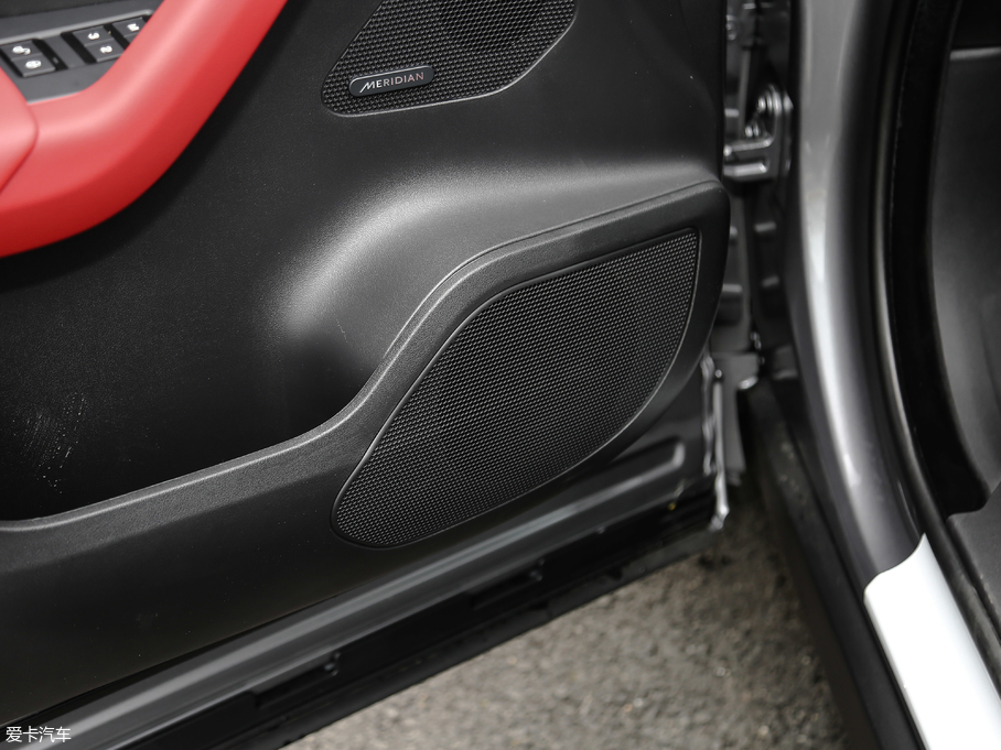 2020ݱF-PACE 2.0T ِ