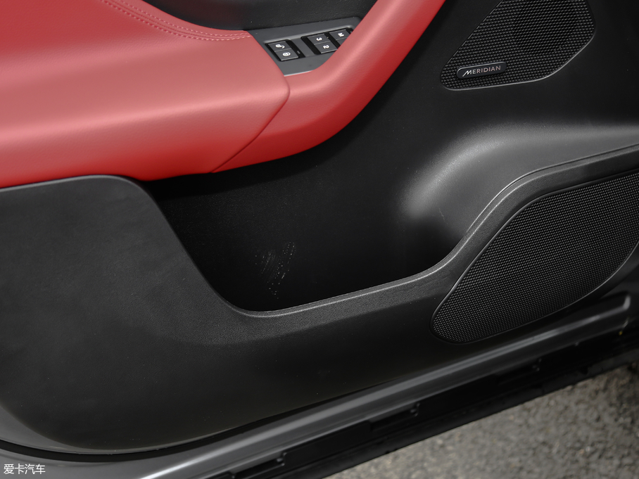 2020ݱF-PACE 2.0T ِ