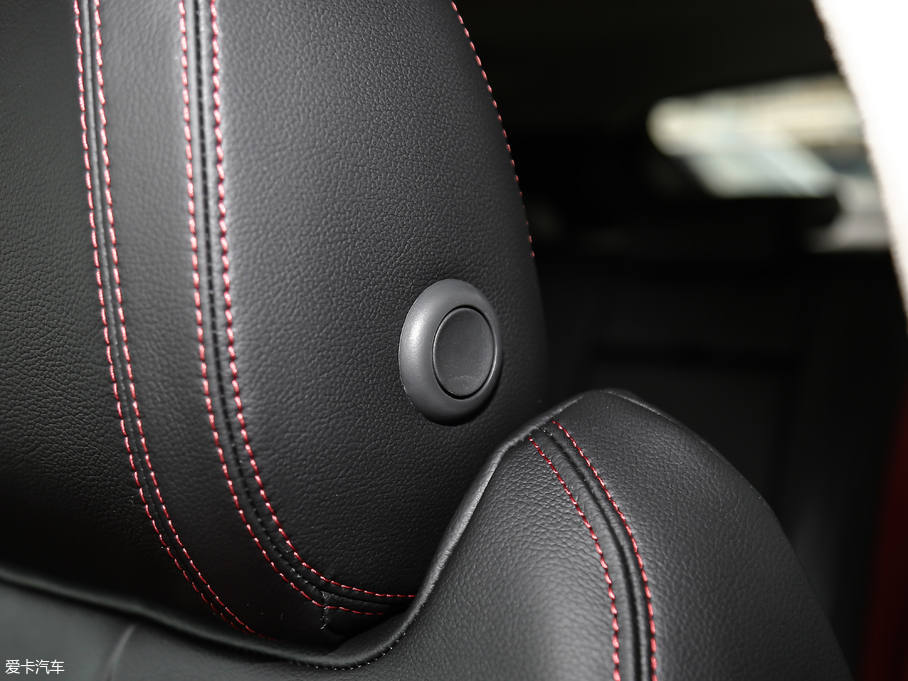 2020ݱF-PACE 2.0T ِ