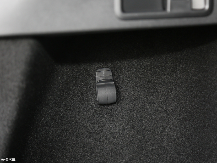 2020ݱF-PACE 2.0T ِ