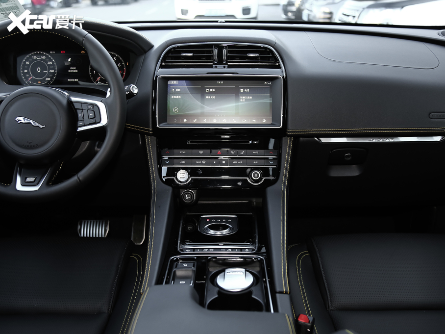 2020ݱF-PACE 300 R-Sport\Ӱ