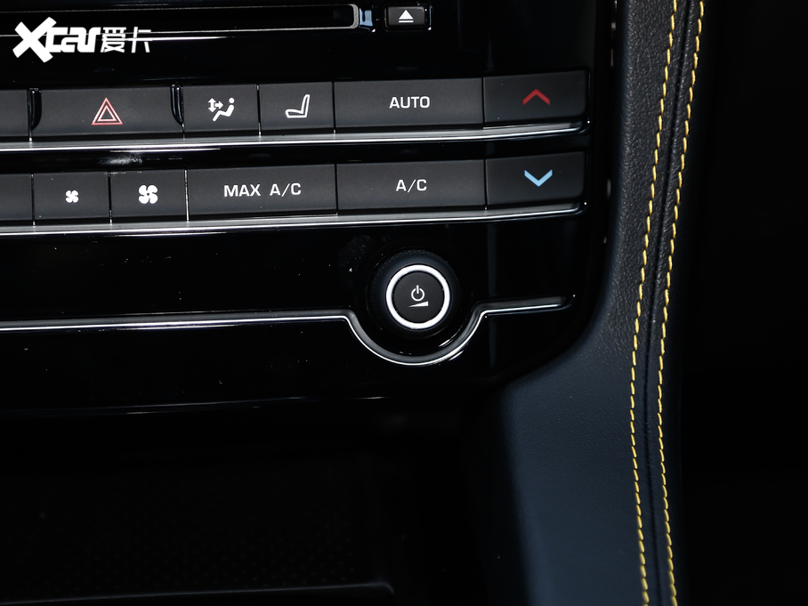 2020ݱF-PACE 300 R-Sport\Ӱ