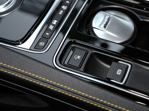 2020300 R-Sport\Ӱ п؅^