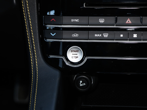 2020300 R-Sport\Ӱ п؅^