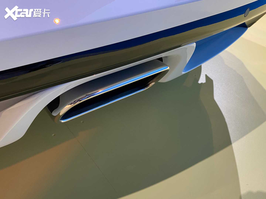 2021��ݱ�F-TYPE R �����