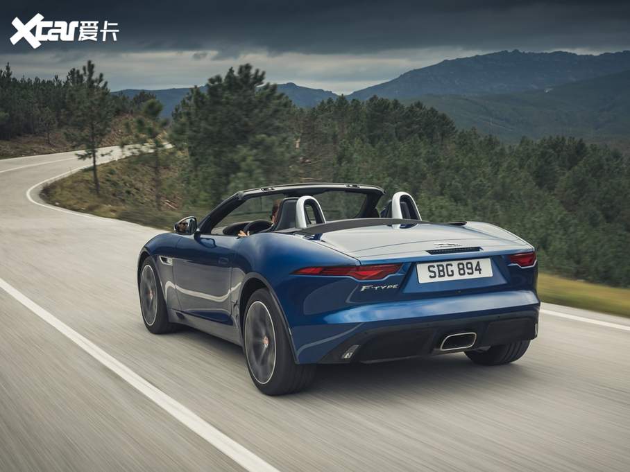 2021ݱF-TYPE P300 (q)