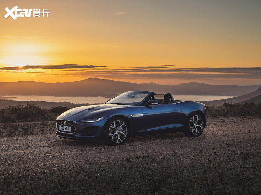 2021ݱF-TYPE P300 򌳨