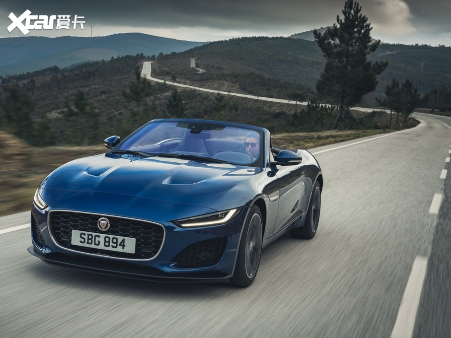 2021ݱF-TYPE P300 򌳨