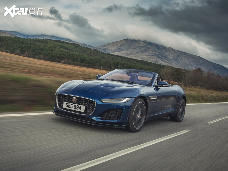 2021ݱF-TYPE P300 򌳨