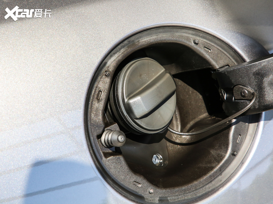 2021��ݱ�F-TYPE P380 ȫ�R-DynamicӲ픰�