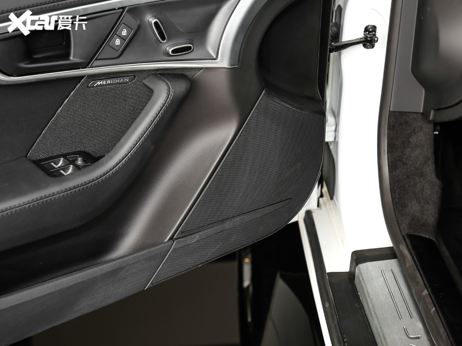 2021ݱF-TYPE P300 (q)Ӳ픰