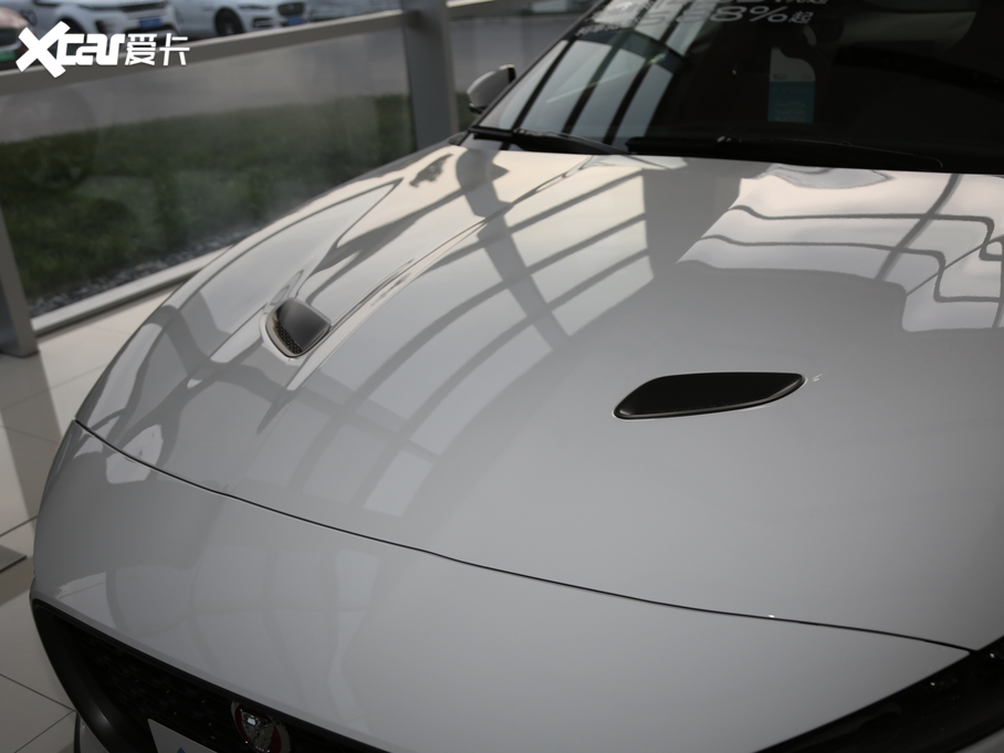 2021ݱF-TYPE P300 (q)First EditionӲ픰