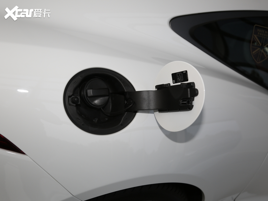 2021ݱF-TYPE P300 First EditionӲ픰