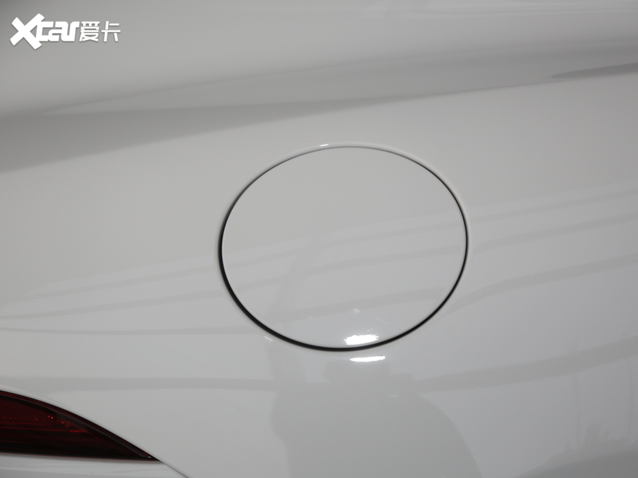 2021ݱF-TYPE P300 (q)First EditionӲ픰