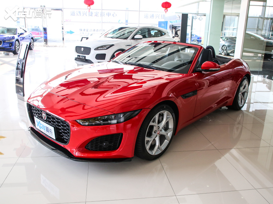 2021ݱF-TYPE P300 򌳨