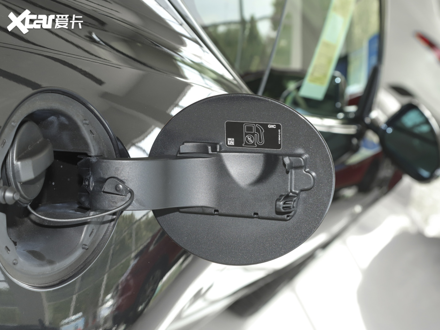 2021ݱF-TYPE P380 ȫV6ِ