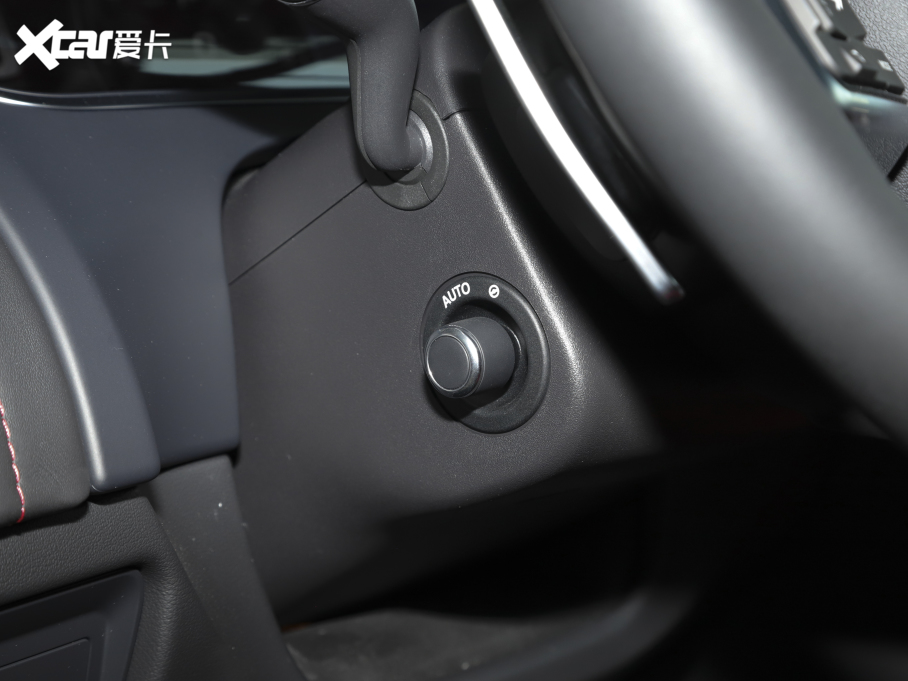 2021ݱF-TYPE P380 ȫV6ِ