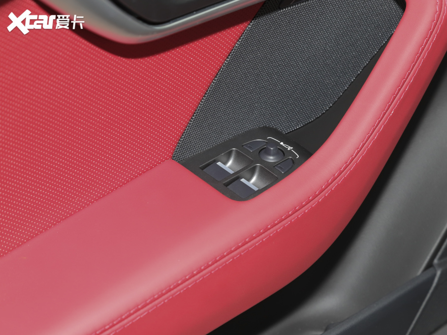 2021ݱF-TYPE P380 ȫV6ِ