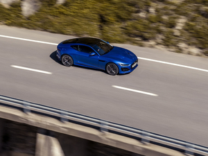 2021P300 (q)Ӳ픰 w^