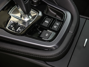 2021P300 Ӳ픰 п؅^