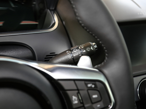 2021P300 (q)Ӳ픰 п؅^(q)