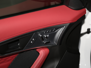 2021P300 (q)First EditionӲ픰 g