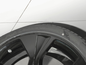 2021P380 ȫV6ِ ݆̥ߴ