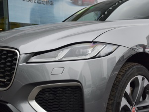 2021340PS R-Dynamic SE ^