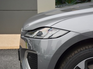 2021340PS R-Dynamic SE ^