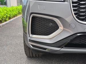 2021340PS R-Dynamic SE ^