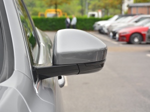 2021340PS R-Dynamic SE ҕR