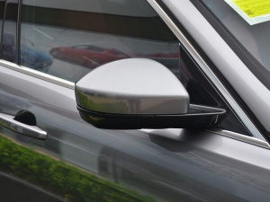 2021340PS R-Dynamic SE ^