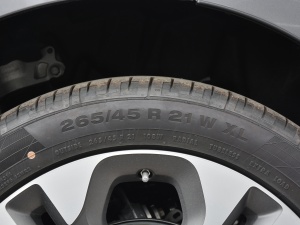 2021340PS R-Dynamic SE ݆̥ߴ