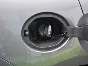 2021340PS R-Dynamic SE ^