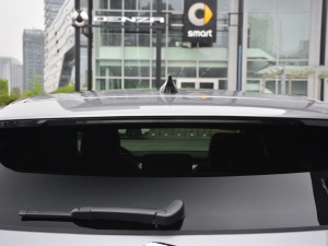 2021340PS R-Dynamic SE ^