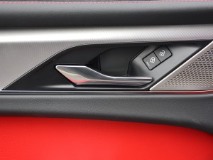 2021340PS R-Dynamic SE g