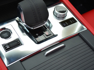 2021340PS R-Dynamic SE п؅^