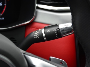 2021340PS R-Dynamic SE п؅^