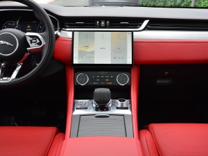 2021340PS R-Dynamic SE п_