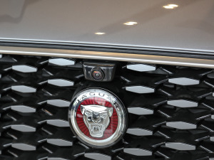 2021250PS R-Dynamic SE ^